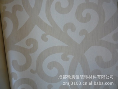 墙纸选购指南 欧式大花满铺墙纸的魅力与成都致美佳装饰材料